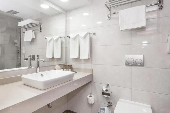 Salamis Bay Conti Resort Hotel & Casino Gazimağusa Oda fotoğraf Bathroom