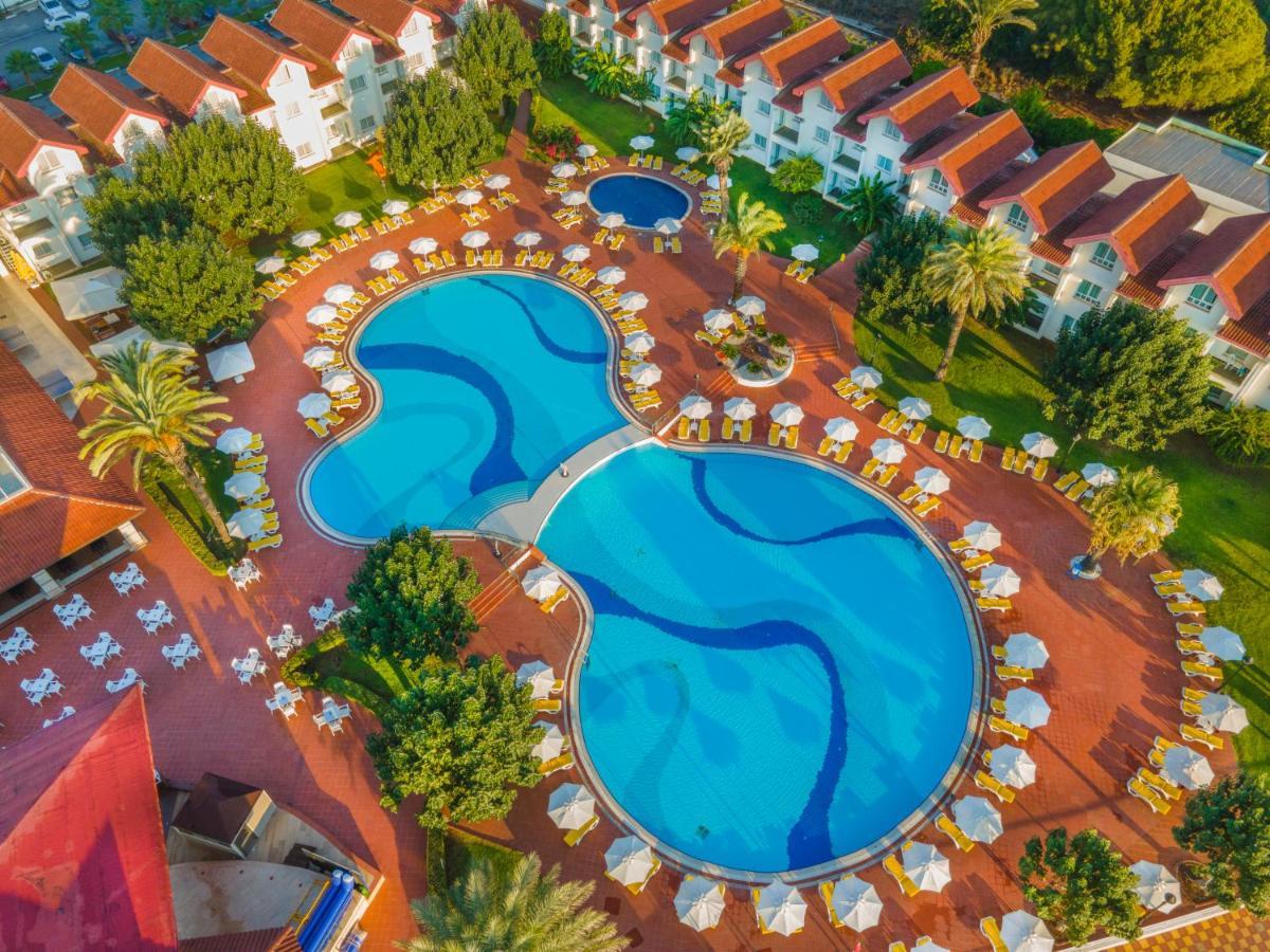 Salamis Bay Conti Resort Hotel & Casino Gazimağusa Dış mekan fotoğraf Aerial view of the resort
