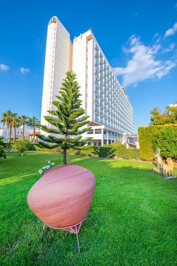 Salamis Bay Conti Resort Hotel & Casino Gazimağusa Dış mekan fotoğraf The hotel in 2016